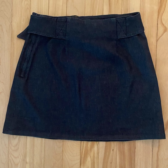 Y2K Denim Skirt with Belt Detail - Picture 3 of 4